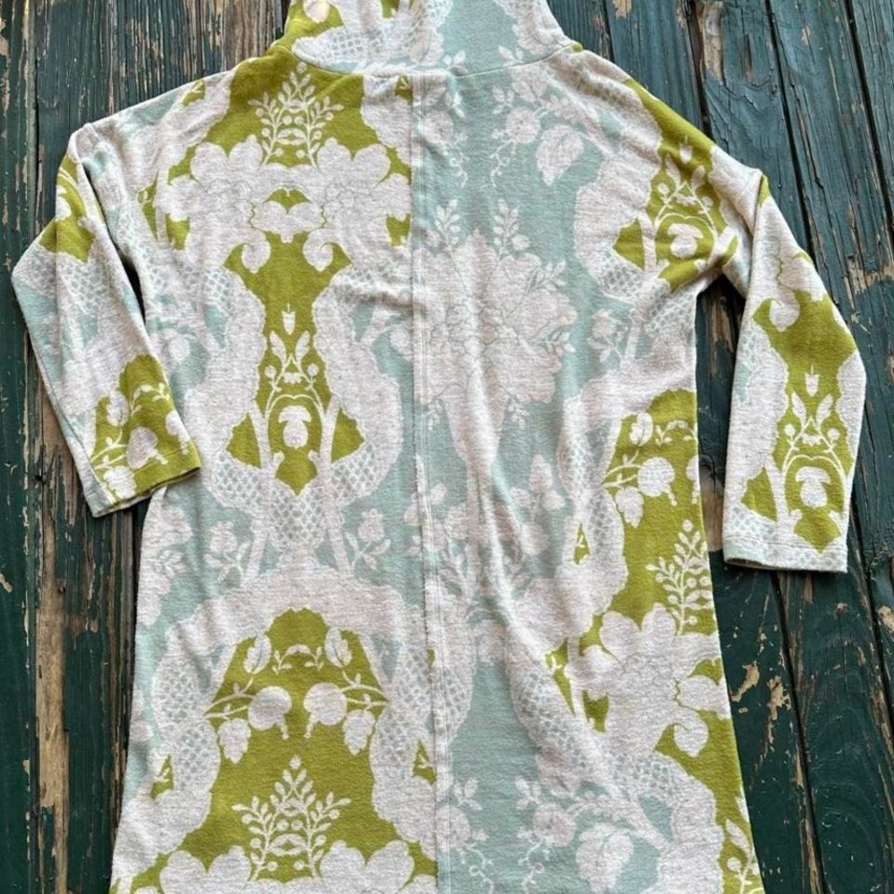 Saturday Sunday Green + white floral print pockets! turtleneck dress